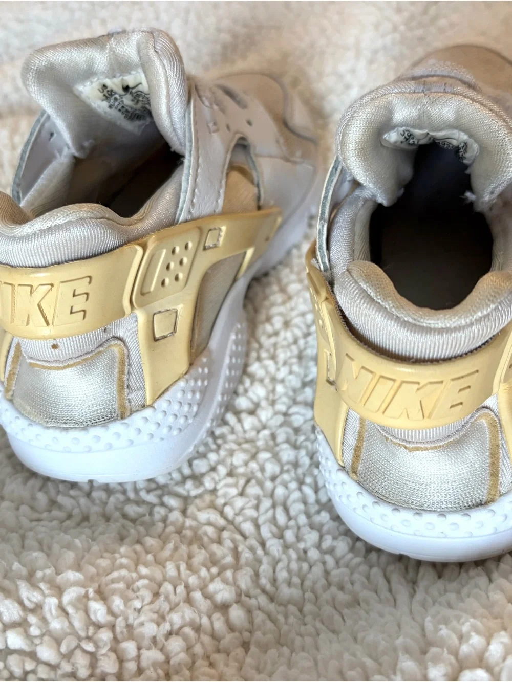 Nike Kids White and Gold Casual Sneakers